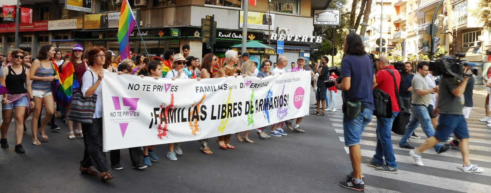 Grupo de familias LGTB de No Te Prives